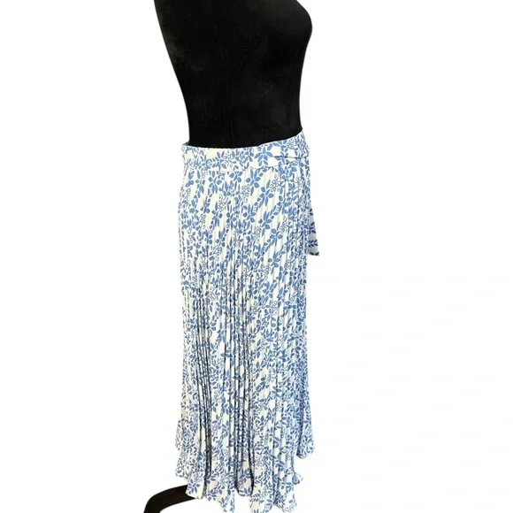 Skies Are Blue Pleated Wrap Midi Skirt Blue Floral Tie Waist Size M - Picture 5 of 9